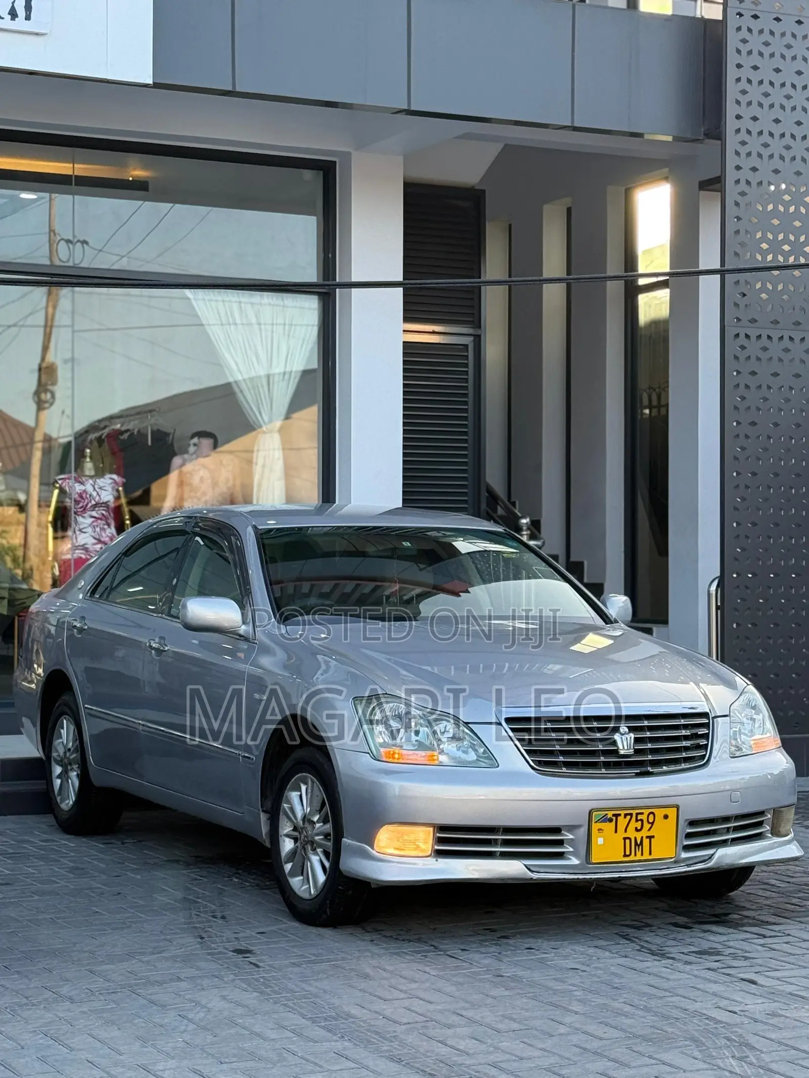 Toyota Crown Royale 2005 Silver