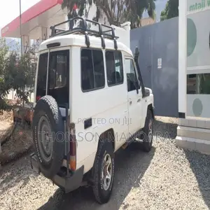 Toyota Land Cruiser 2014 White