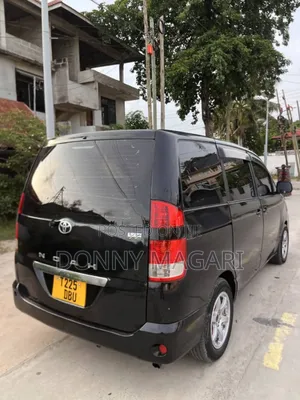 Toyota Noah 2.0 AWD (8 Seater) 2005 Black