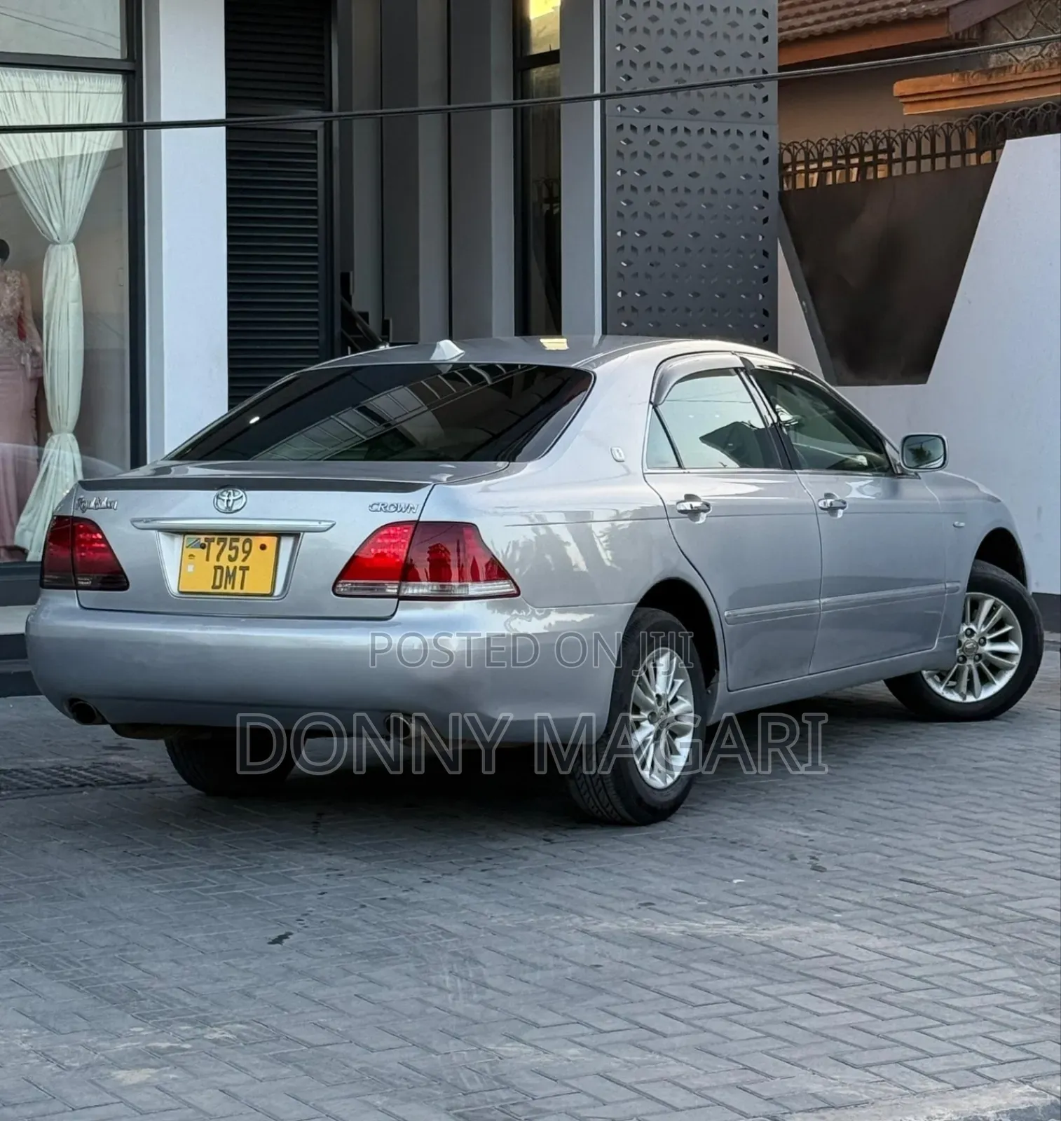 Toyota Crown Royale 2005 Silver