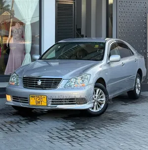 Toyota Crown Royale 2005 Silver