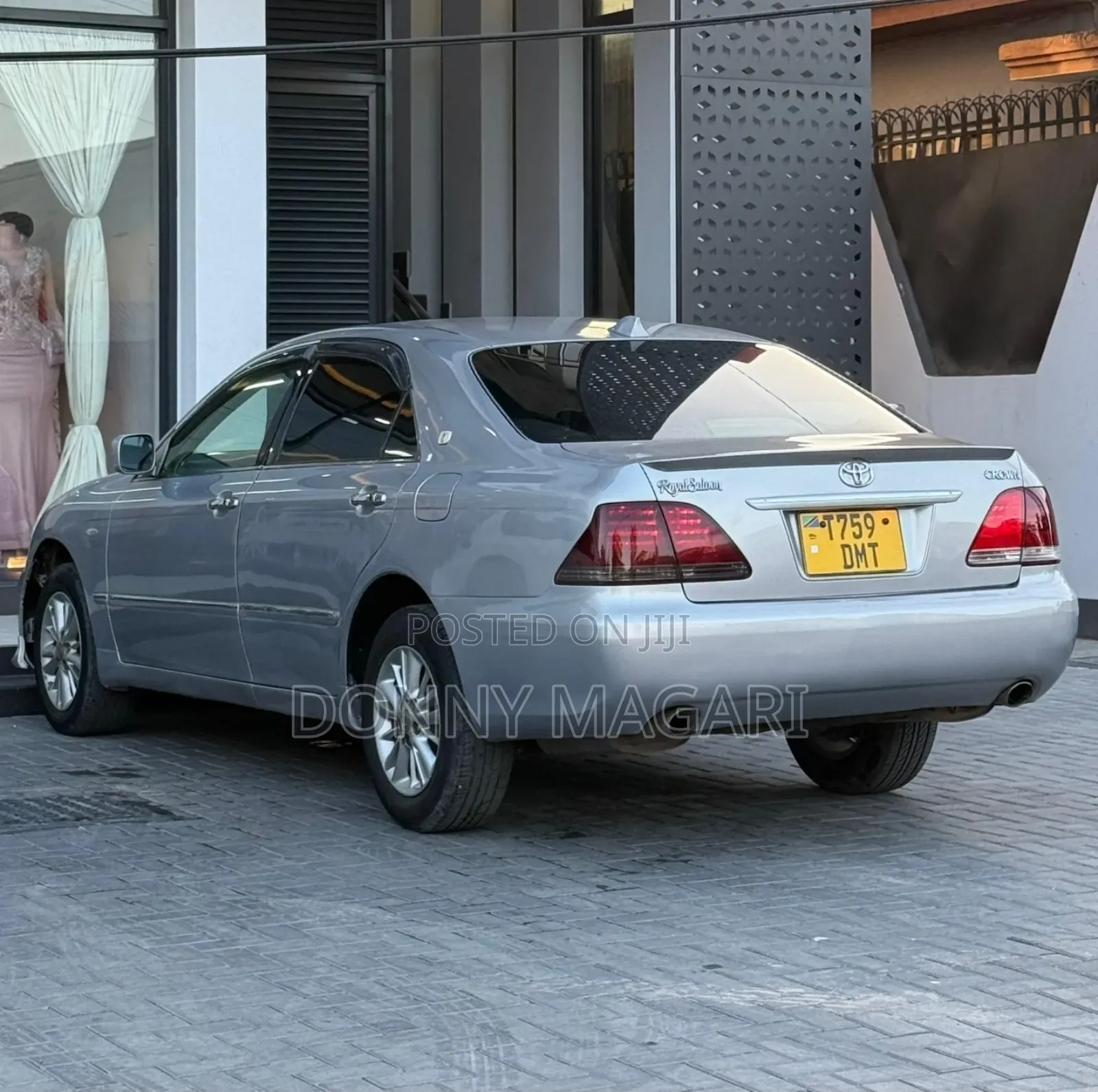 Toyota Crown Royale 2005 Silver