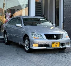 Toyota Crown Royale 2005 Silver