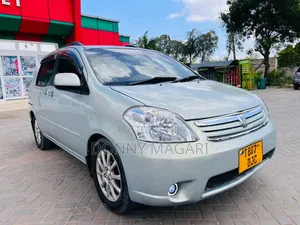 Toyota Raum 1.5 AWD 2006 Blue