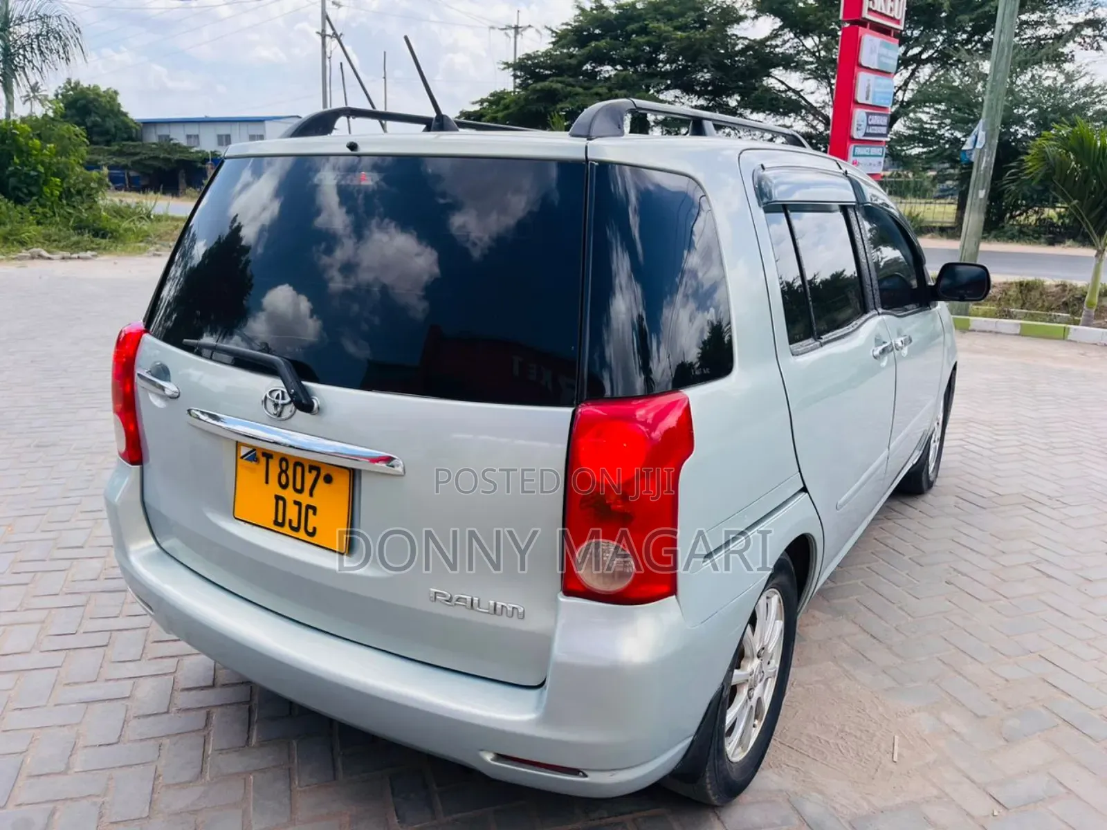 Toyota Raum 1.5 AWD 2006 Blue