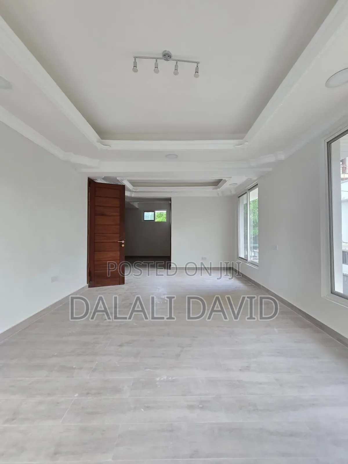 5bdrm Bungalow in Oysterbay for rent