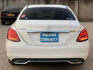 Mercedes-Benz C200 2015 Off white