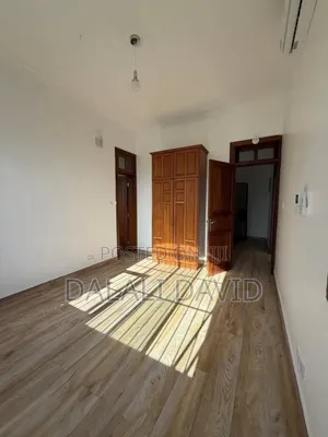 4bdrm Villa in Oysterbay for rent