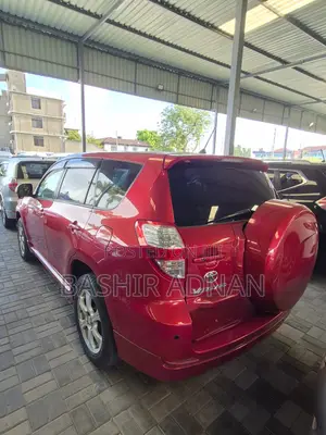 Toyota Vanguard 2008 Red