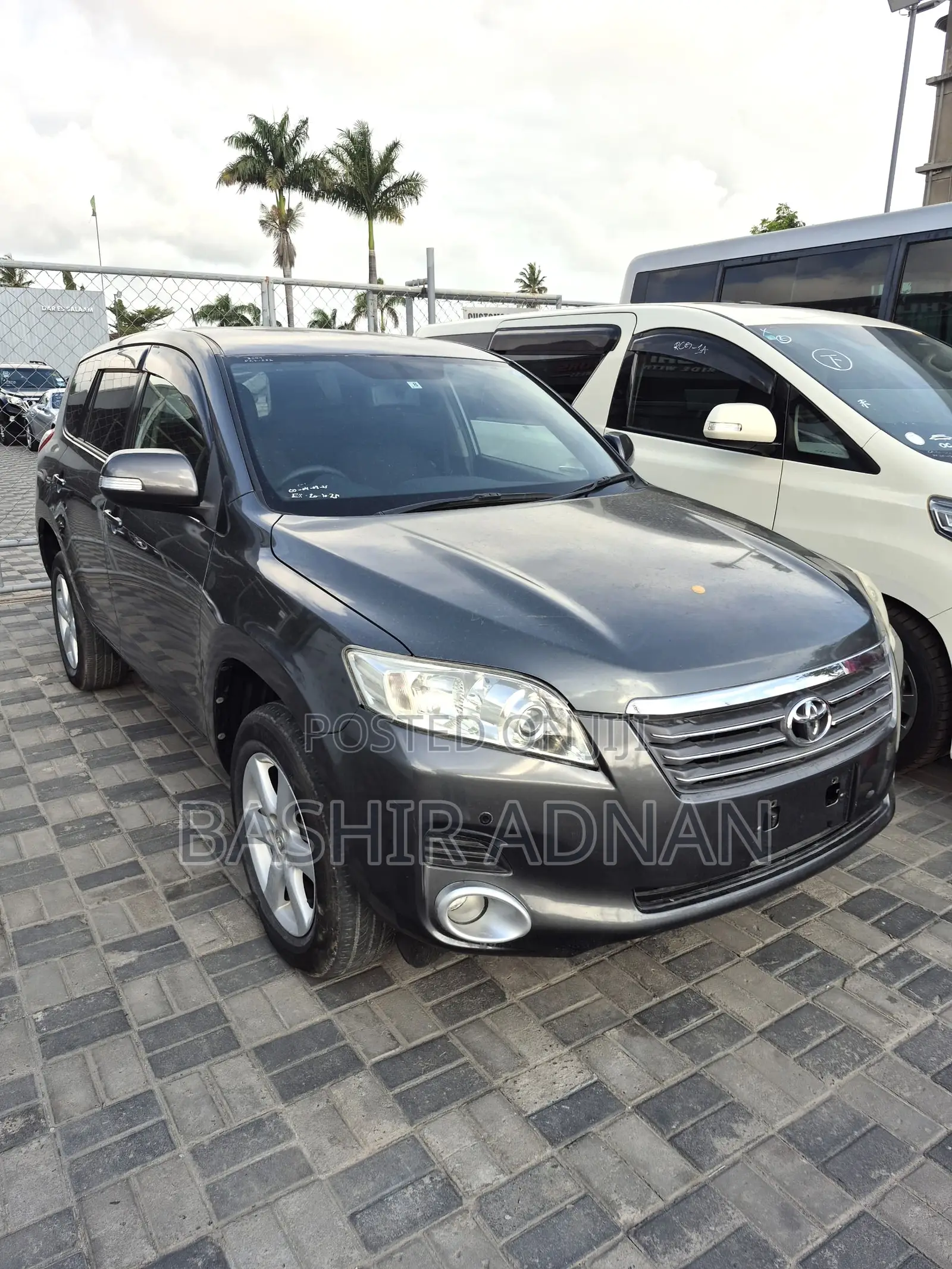 Toyota Vanguard 2009 Gray