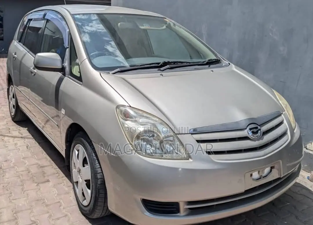 Toyota Corolla Spacio 2005 Silver