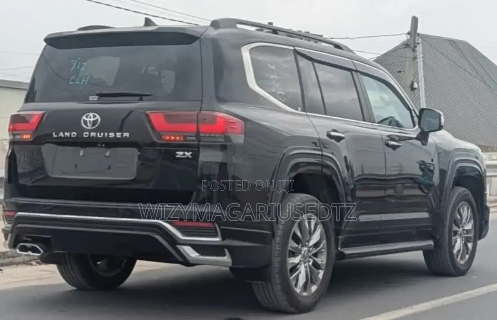 New Toyota Land Cruiser LC300 2024 Black