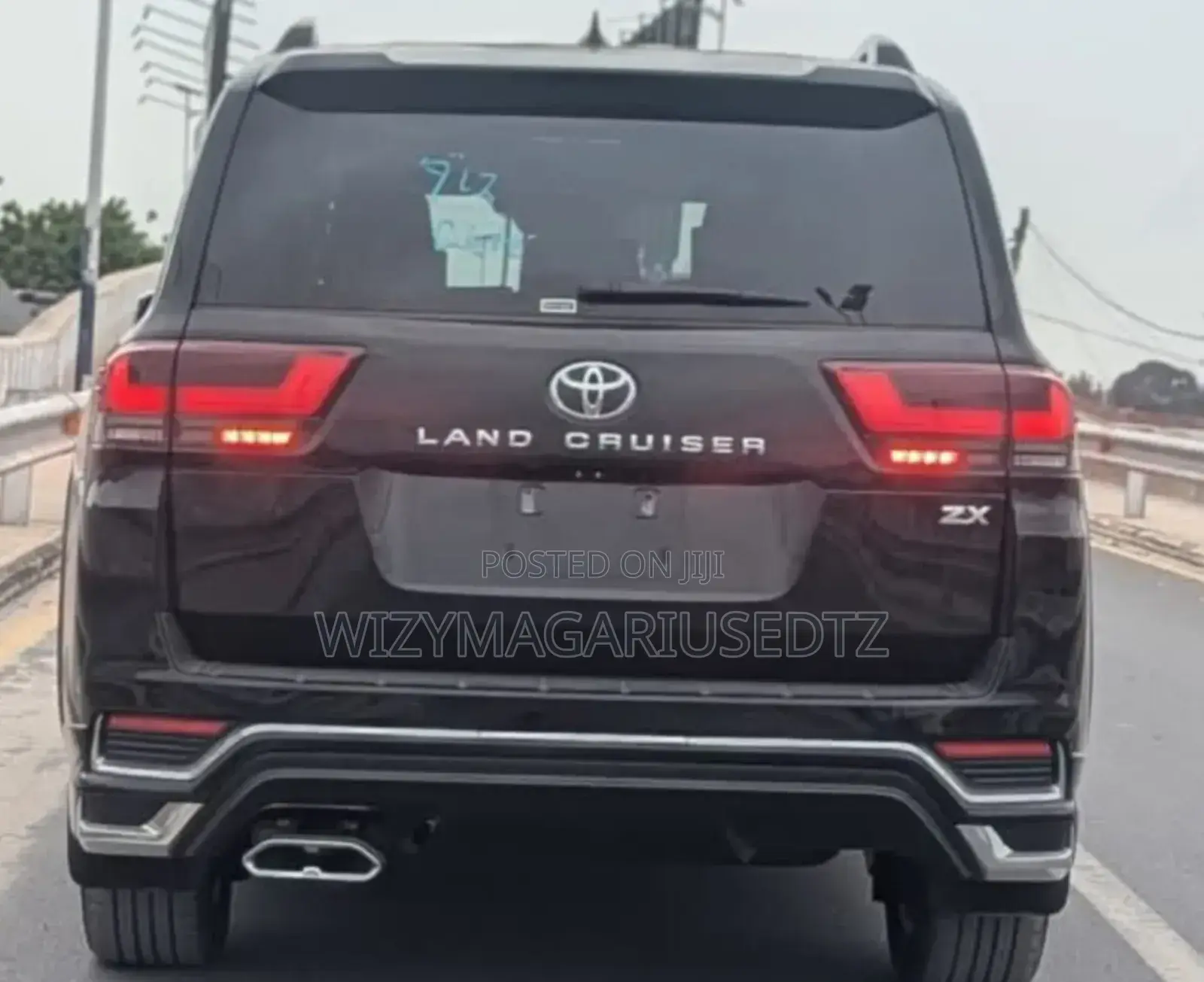 New Toyota Land Cruiser LC300 2024 Black