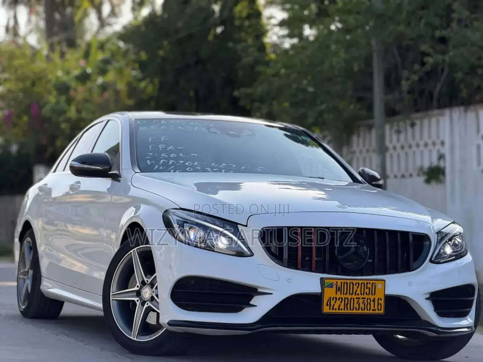 Mercedes-Benz C200 2014 Off white