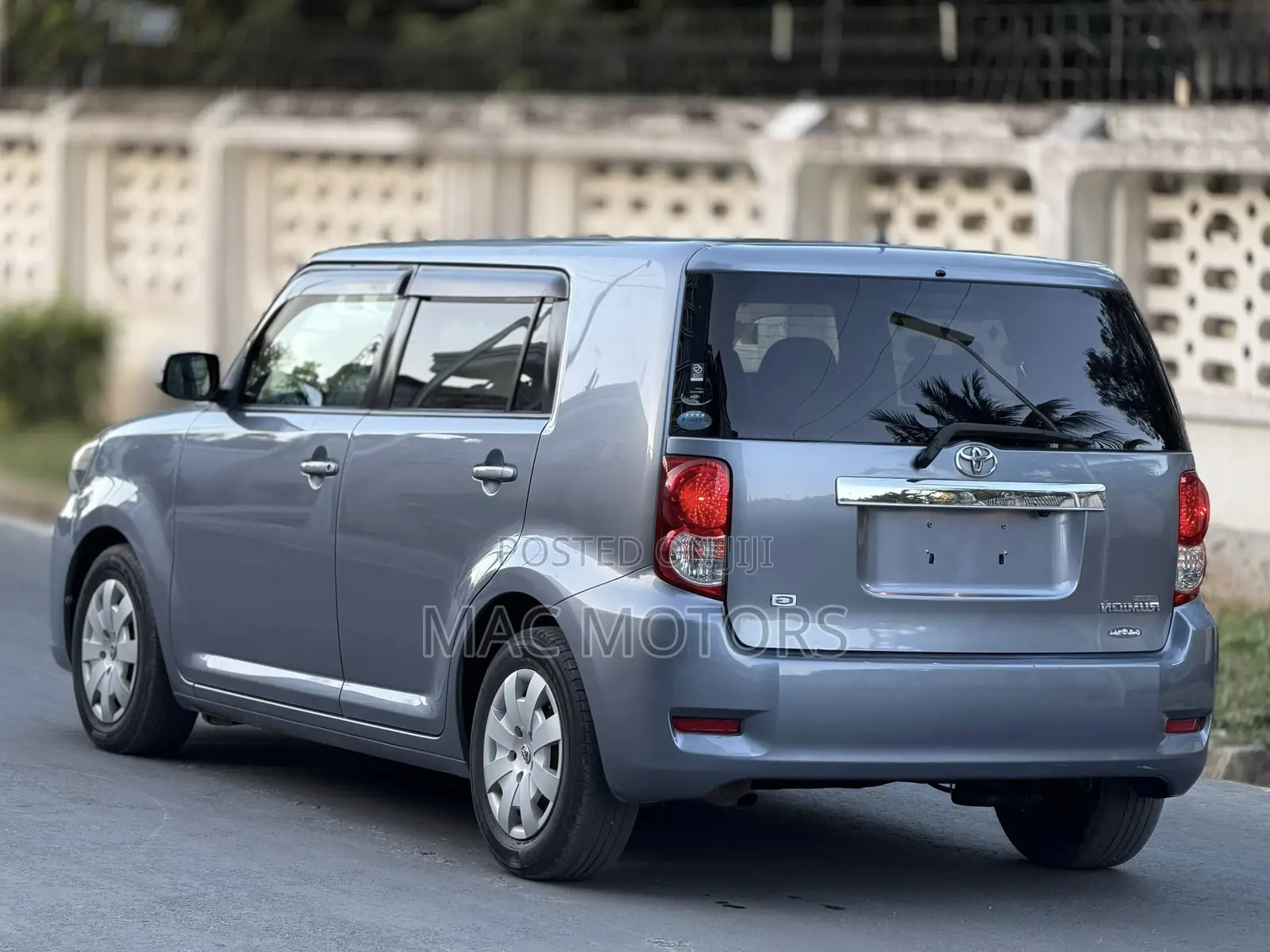 Toyota Corolla Rumion 2009 Gray
