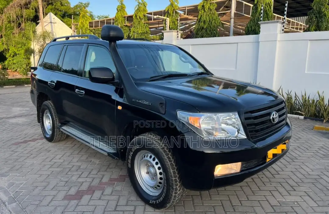 Toyota Land Cruiser 2013 Black
