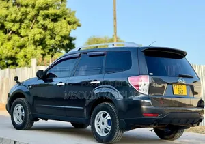Subaru Forester 2010 Gray