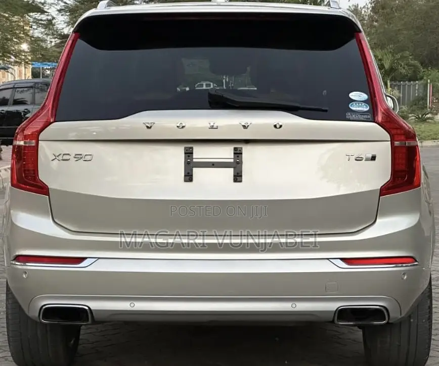 Volvo XC90 2016 Gold