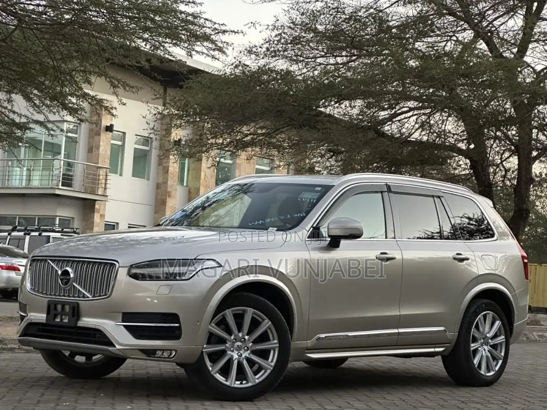 Volvo XC90 2016 Gold