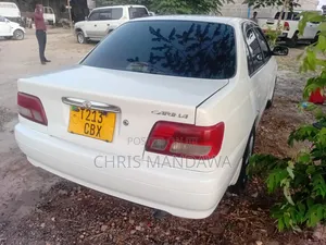 Toyota Carina 1.5 FWD Sedan 2000 White