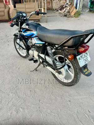 TVS HLX 125 2025 Black