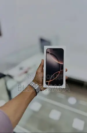 New Apple iPhone 16 Pro Max 256 GB Black