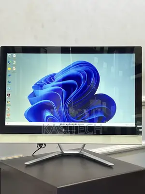 Desktop Computer Lenovo 8GB Intel Core I5 SSD 256GB