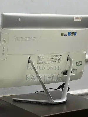 Desktop Computer Lenovo 8GB Intel Core I5 SSD 256GB