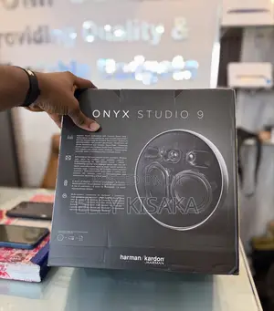Onyx Studio 9