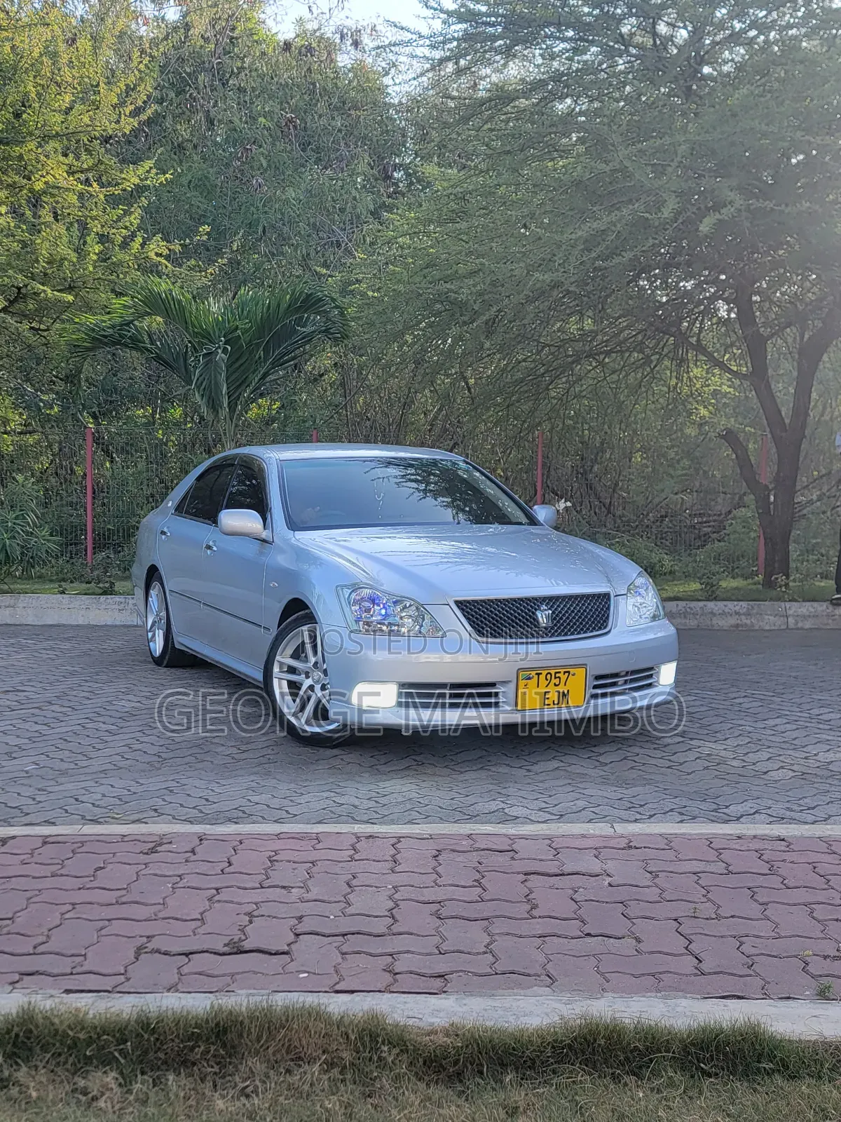 Toyota Crown Royale 2005 Silver