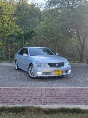 Toyota Crown Royale 2005 Silver