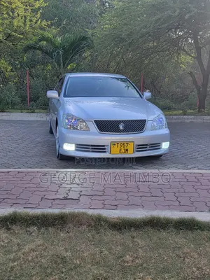 Toyota Crown Royale 2005 Silver