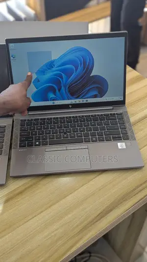 Laptop HP ZBook Firefly 14 G7 16GB Intel Core i7 SSD 256GB