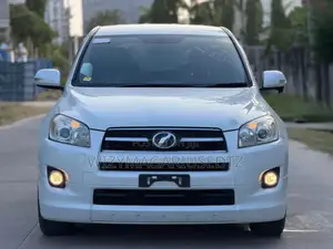 Toyota RAV4 2.4 2008 White