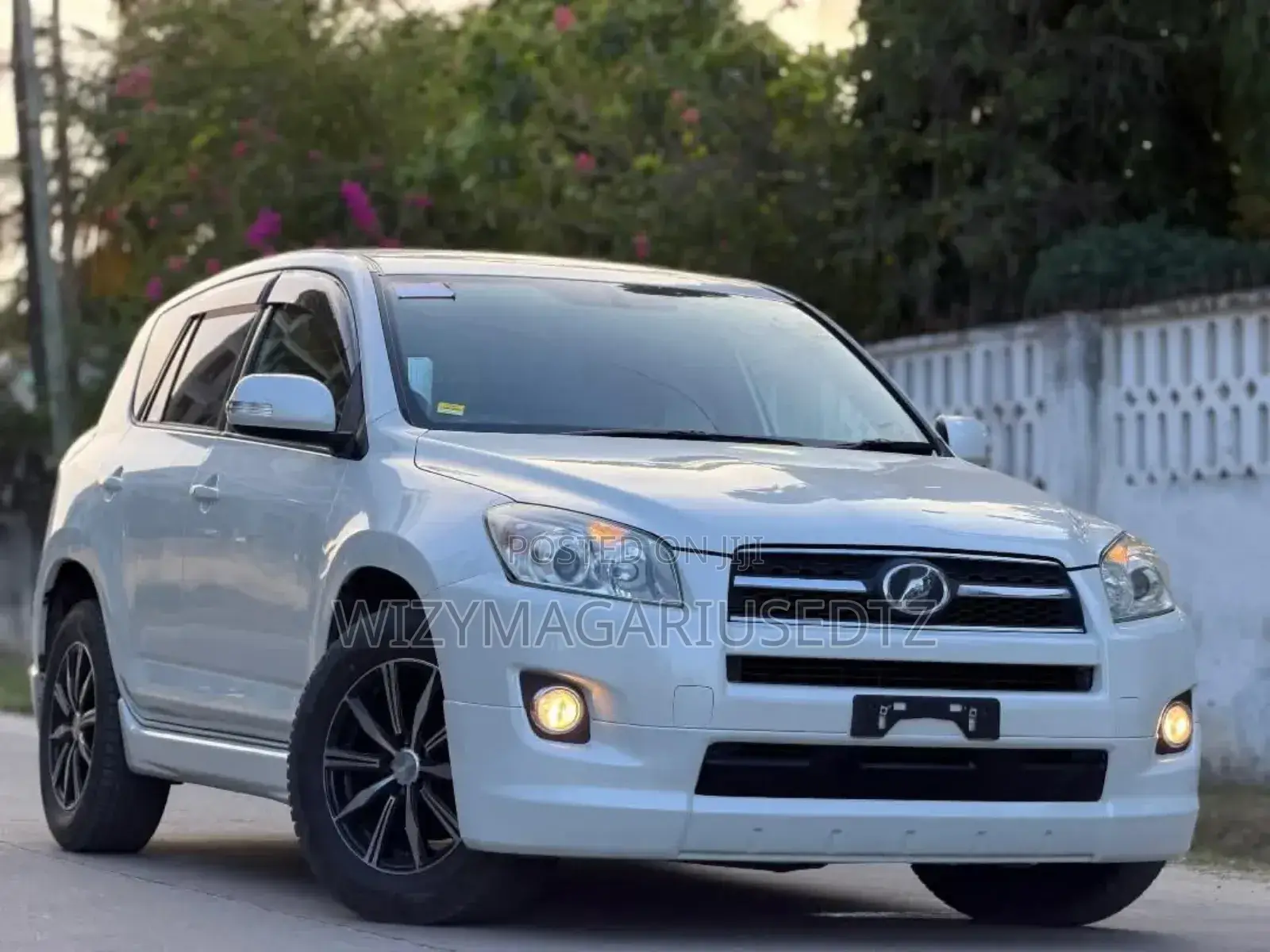 Toyota RAV4 2.4 2008 White