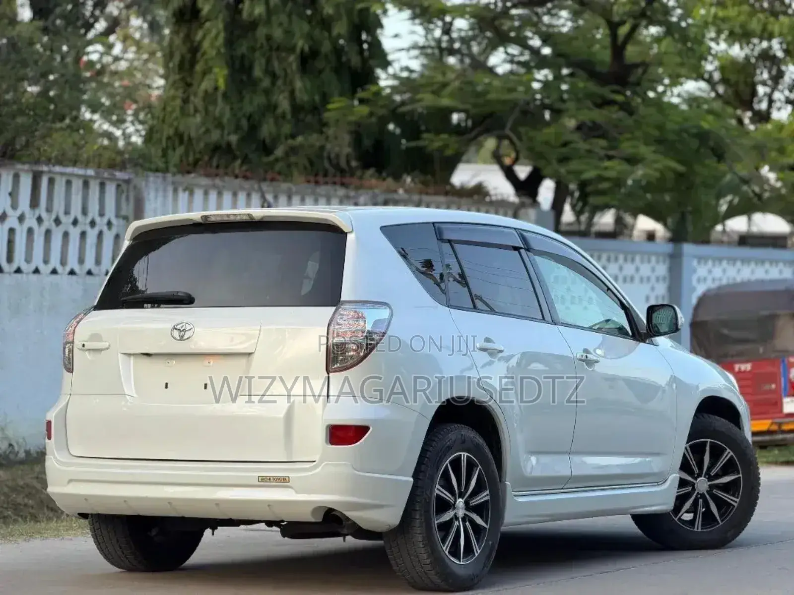 Toyota RAV4 2.4 2008 White