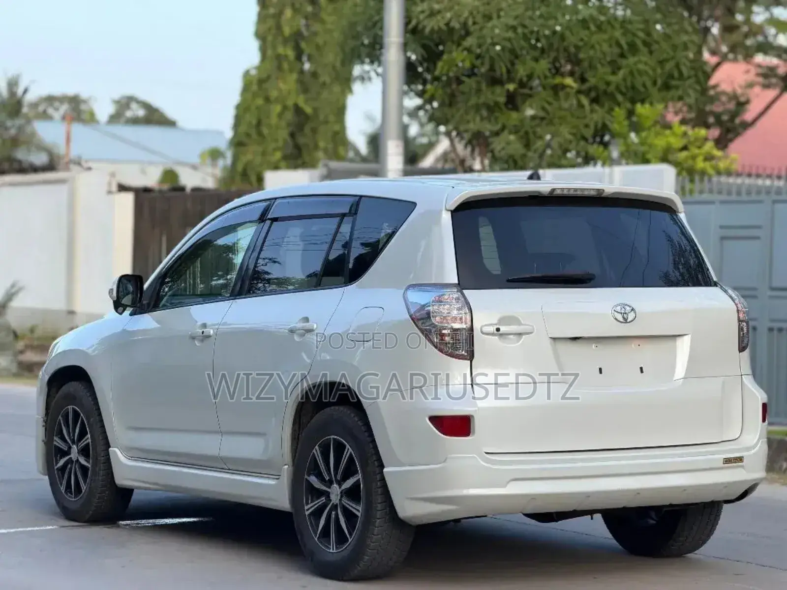 Toyota RAV4 2.4 2008 White