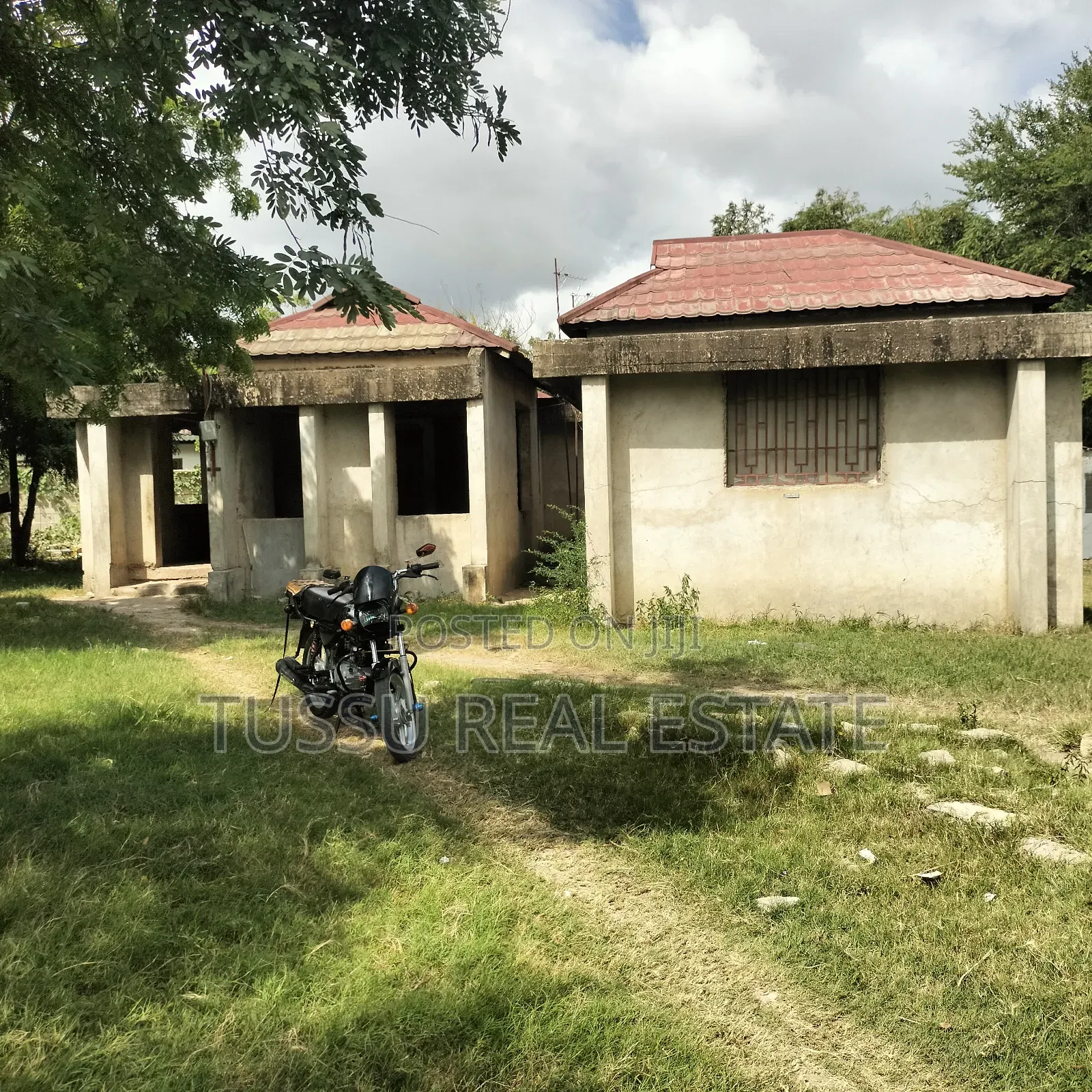 Plot/House for Sale in Mbezibeach Rainbow