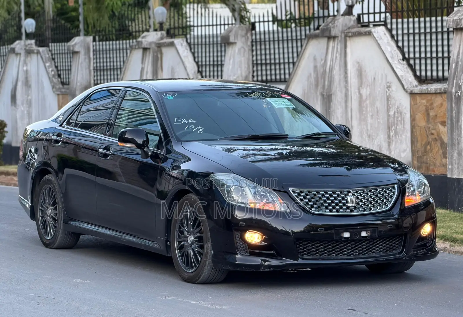 Toyota Crown 2009 Black