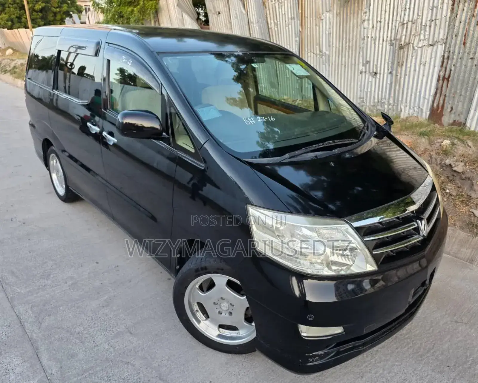 Toyota Alphard 2006 Burgundy