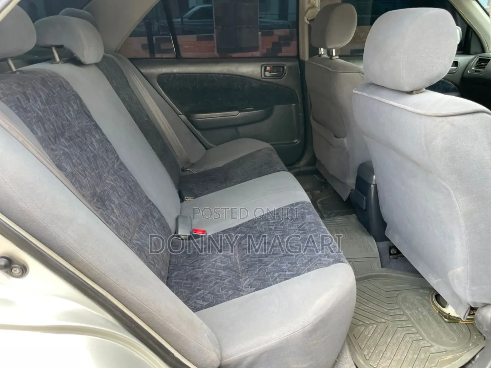 Toyota Carina 2001 Silver