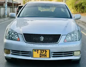 Toyota Crown 2004 Silver