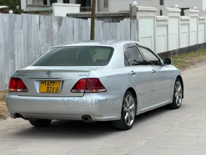 Toyota Crown 2004 Silver