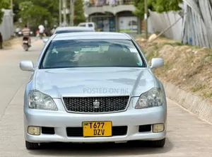 Toyota Crown 2004 Silver