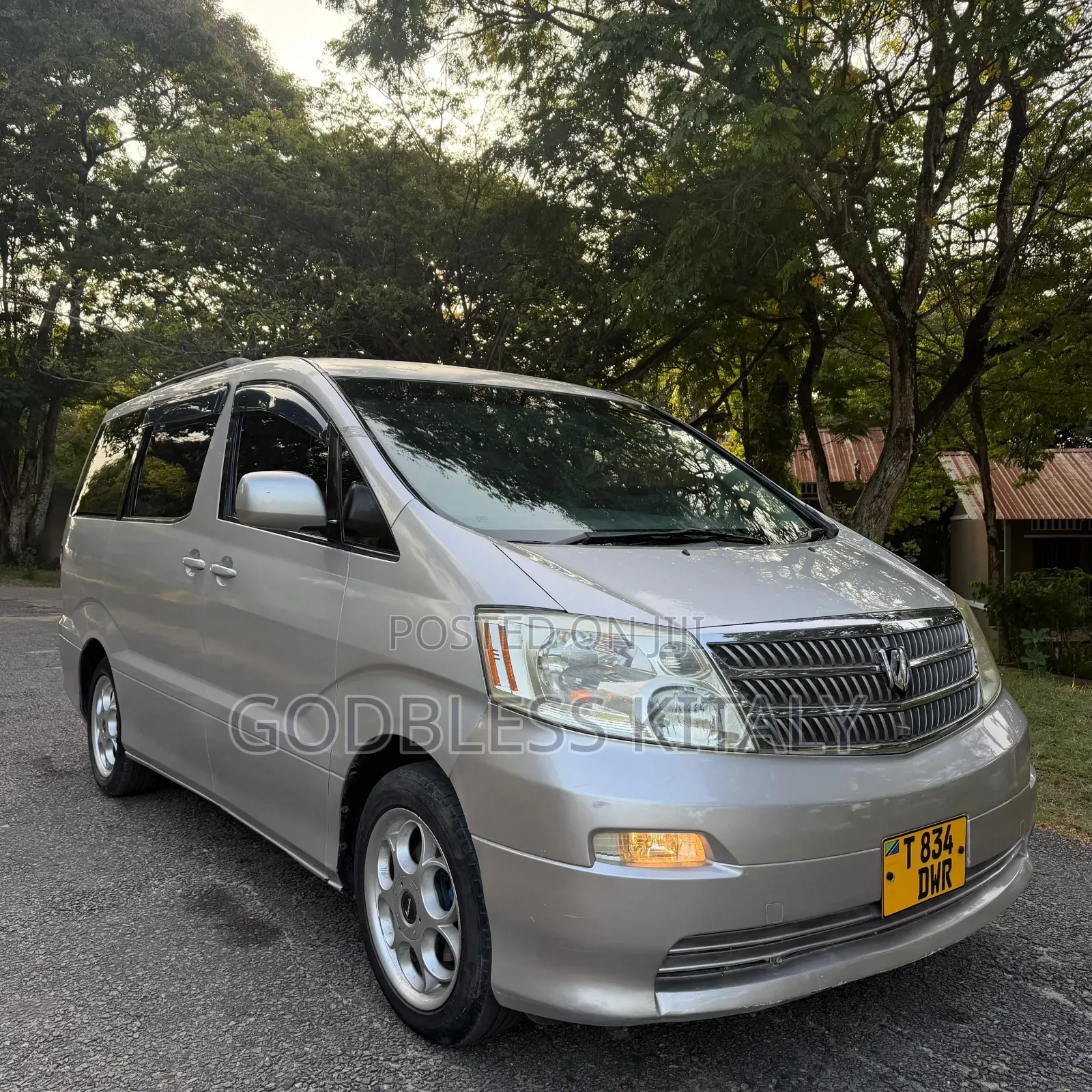 Toyota Alphard 2.4 Petrol FWD 2004 Silver