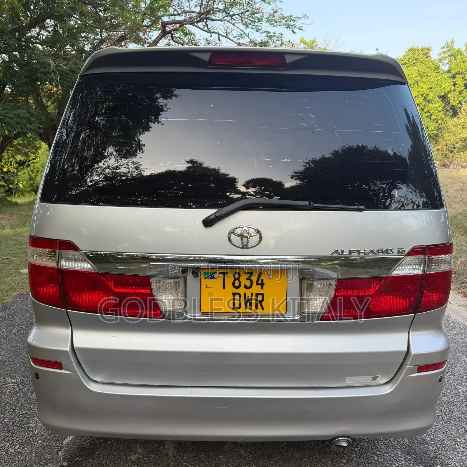 Toyota Alphard 2.4 Petrol FWD 2004 Silver