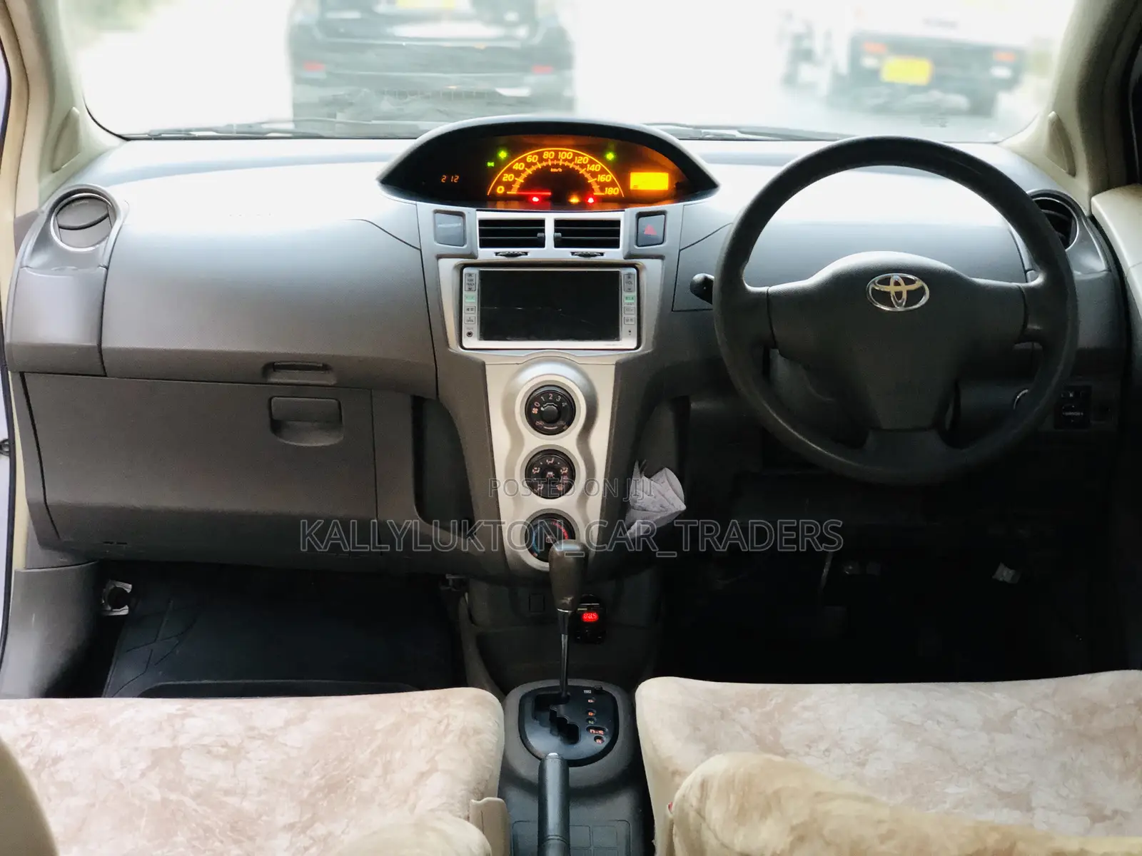 Toyota Vitz 2006 Pink