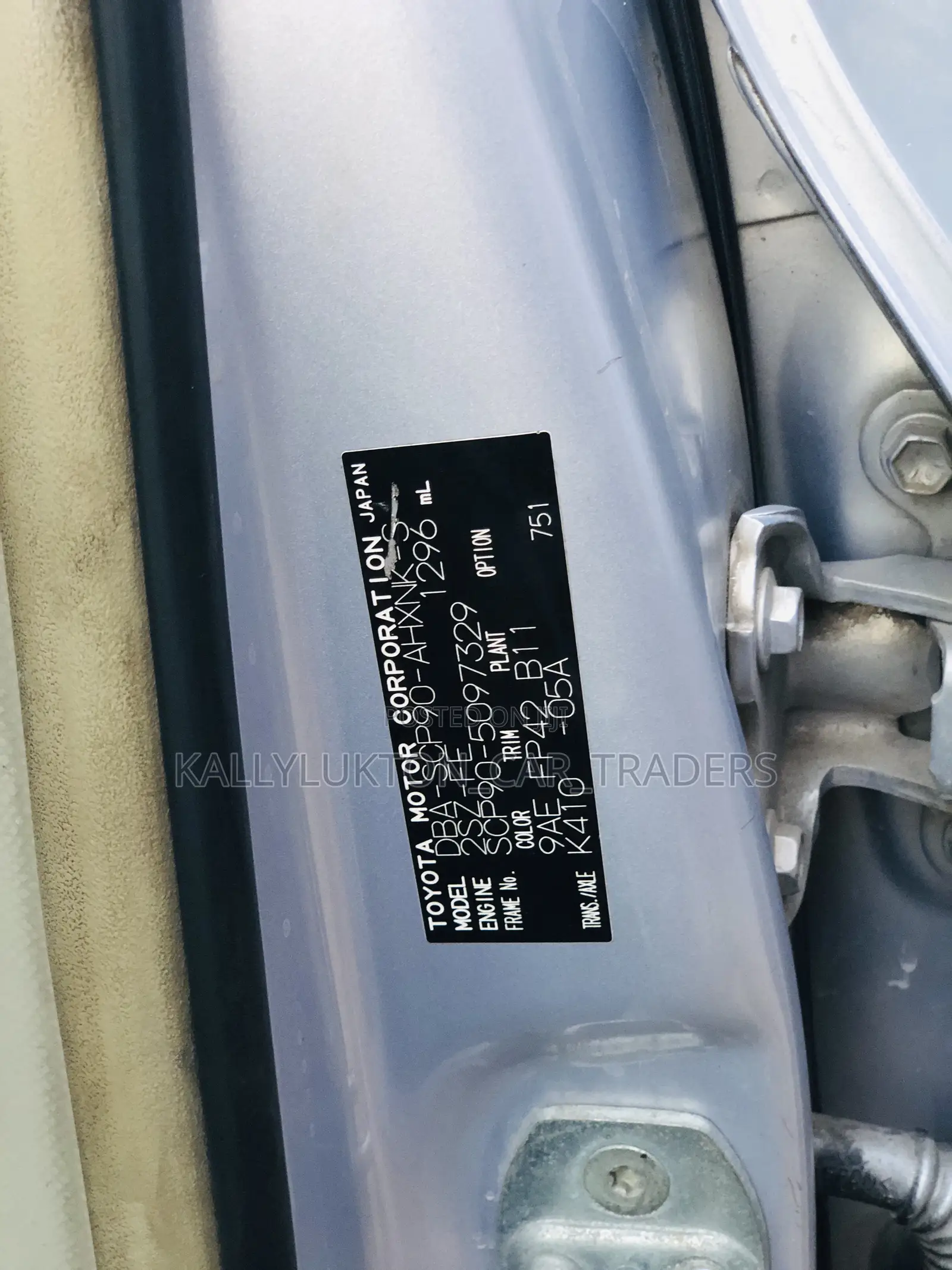 Toyota Vitz 2006 Pink