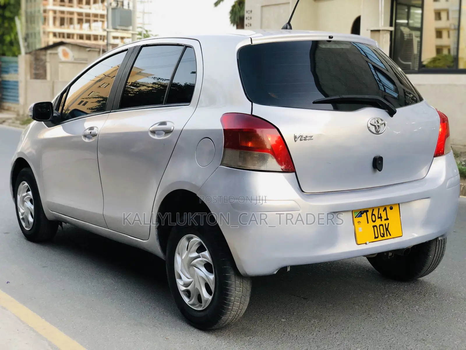 Toyota Vitz 2006 Pink