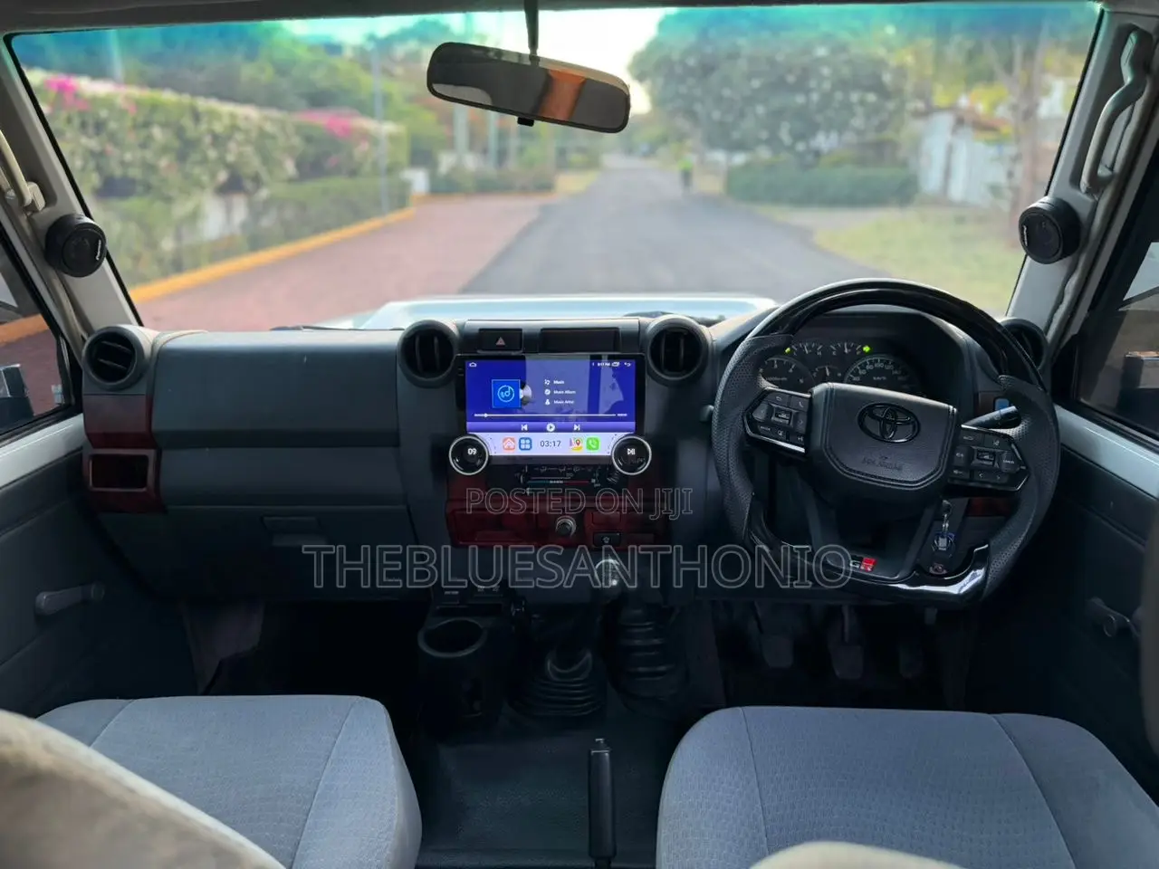 Toyota Land Cruiser 2020 White